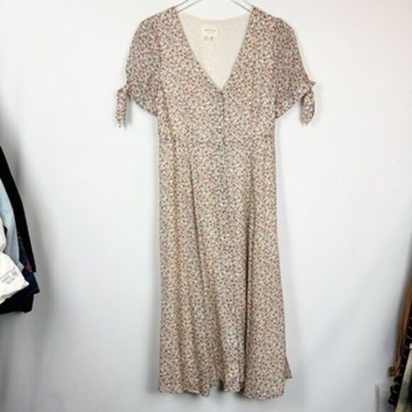 Sezane Vic Dress in Lily Floral 36 Silk - Picture 4 of 8